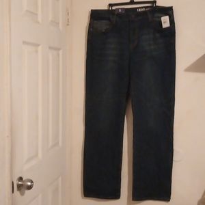 NWT IZOD Mens Jeans